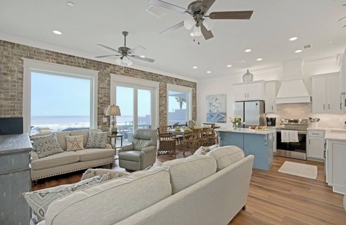 Laguna Beach Estates House | "Tide Life" - Perfect Sized Family Beach House