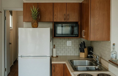 Kawela Bay House | "Tidepool Getaway" | Direct Beach Access + A/C