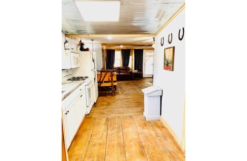 Tidioute House | Tidioute BEARS DEN- River Access Allegheny River