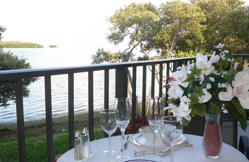 Tierra Verde Condo | TIERRA VERDE Luxury Condo Water FRONT - low summer rates - NORTH BEACH next door