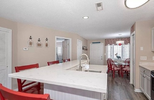Midtown Ocean City House | Tiffanie by the Sea Ocean Block with pool