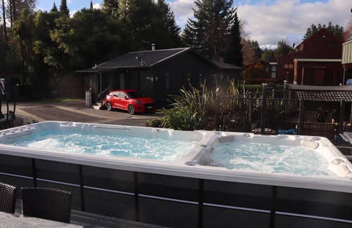 Ohakune House | Tiffany Resort complete with swim spa and outdoor kitchen