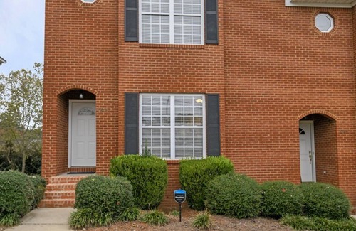 Auburn - Opelika House | Tiger's Den on Dean In Auburn, 3BR/2.5BA 3 Miles from Jordan-Hare!