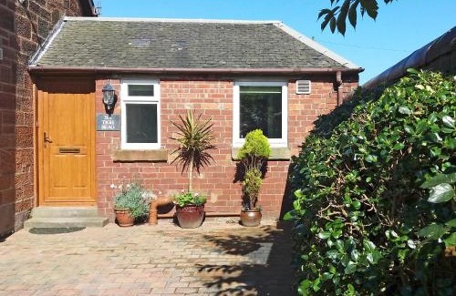 Troon House | Tigh Beag