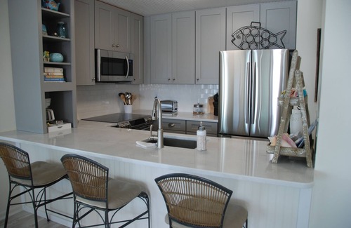 Fort Walton Beach Condo | Tiki Beach 33 Directly on the Beach, private balcony. Wow best place in the area