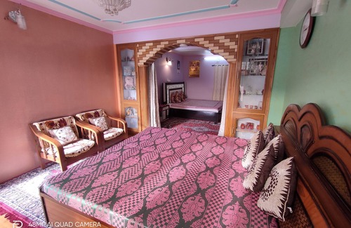 Sanjauli Bed & Breakfast | Tilla Homestay Shimla