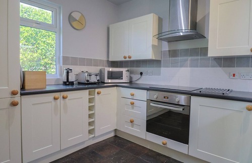 Charmouth Cottage | Tillicum