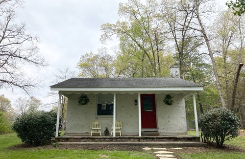 Mills River Cottage | Tilt'n B Farm, Bunkhouse, on 75 acres! Views, Horses, Tennis, Trails, & Fire Pit