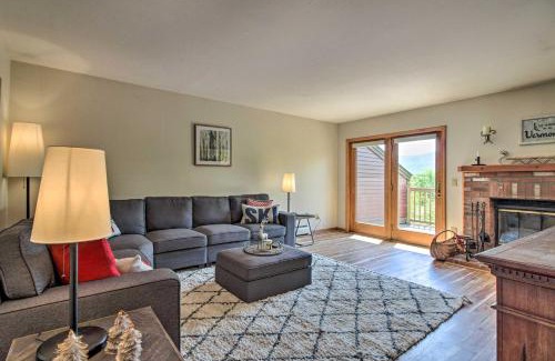 West Dover House | Timber Creek Townhome with 2 Decks and Mtn Views!