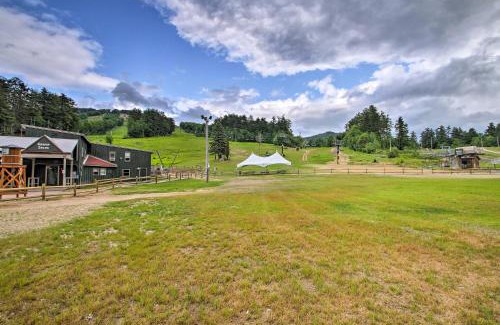 North Conway House | Timber Home Walk to Slopes and N Conway Shops!