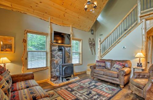 North Conway House | Timber Home Walk to Slopes and N Conway Shops!