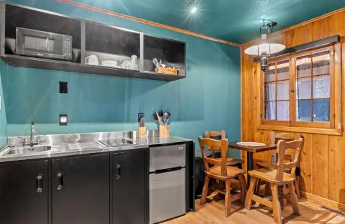 Colorado Springs House | Timber Lodge #26