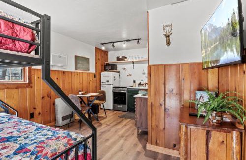 Colorado Springs House | Timber Lodge #3