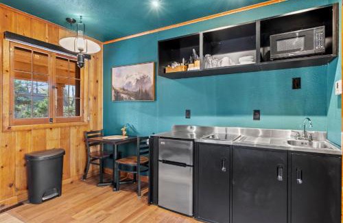 Colorado Springs House | Timber Lodge #31