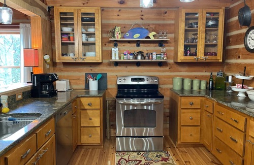 Scottsboro Cabin | Timber Lodge Retreat at Guntersville Lake