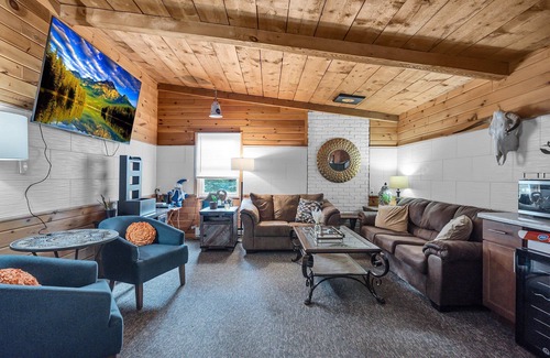 Ellicottville Cabin | Timberline Lodge - Downtown Ellicottville - Suite 103