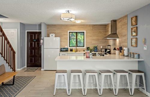 Village at Camelback House | Timberline Retreat by AvantStay Forest Views Minutes to Camelback Resort