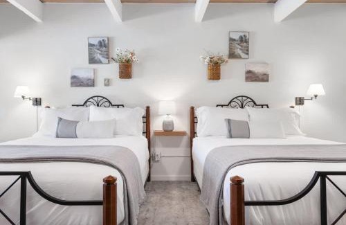 Springville House | Timberline Retreat CN Lodge #3
