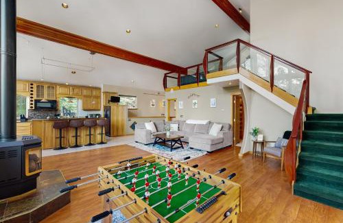 Alyeska House | Timberline Tranquility