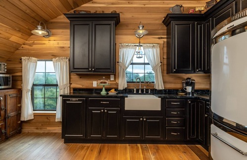 Grapetown Bed & Breakfast | TimberRose B&B