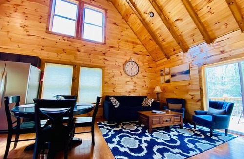 Rogers Cabin | Timberview Cabin | RRG-LUX | hot tub