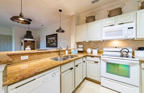 Four Corners Condo | TIME AFTER TIME, we hope you'll stay at our 2-bed, 2-bath condo near Disney!