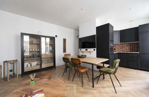 Bercy Apartment | Time Line