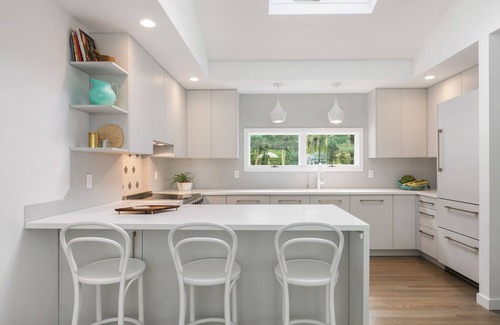 East Hampton House | Time to indulge and relax at this Summer oasis.