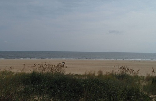 Virginia Beach Condo | Timeless 3-bedroom oceanfront condo featuring modern comforts and quiet location