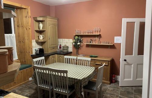 North Berwick Apartment | Timeless holiday apartment with special atmosphere overlooking beach