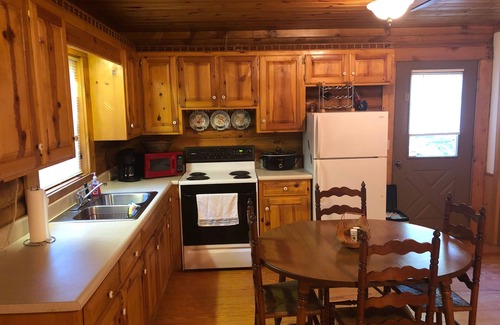 Lynn Cabin | Tim’s Cabin on Melrose Mountain