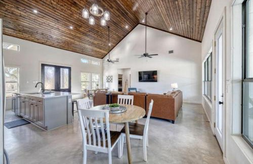 Sabinal House | Tin Cup