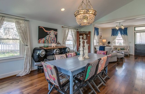 Leipers Fork House | Tin Roof Cottage: A Picturesque Cottage
