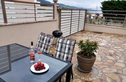 Nea Iraklitsa Apartment | Tini’s Apartment