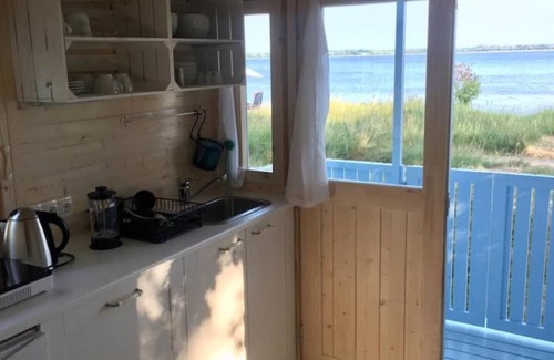 Barkelsby House | Tiny Beach House "Crab"