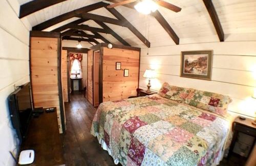 Sevierville House | Tiny Home Cottage Near the Smokies #2 Lotte