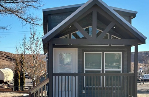 Page Cabin | Tiny Home King Room #21A