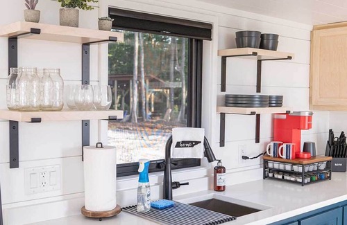 Lupton City Apartment | Tiny Home on the Edge of a Mountain with Private Hot Tub