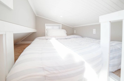 Waller House | Tiny Home On Valley Farm, View Of Mt. Rainier