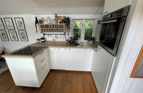 Pruchten Apartment | Tiny house with terrace, beach chair and garden near Zingst