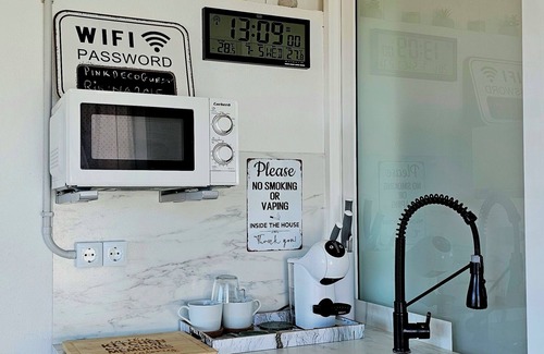 Geafond Apartment | Tiny studio ,private jacuzzi, bathroom, Lanzarote views. Swimming pool.parking.