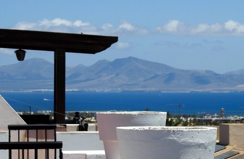 Geafond Apartment | Tiny studio ,private jacuzzi, bathroom, Lanzarote views. Swimming pool.parking.