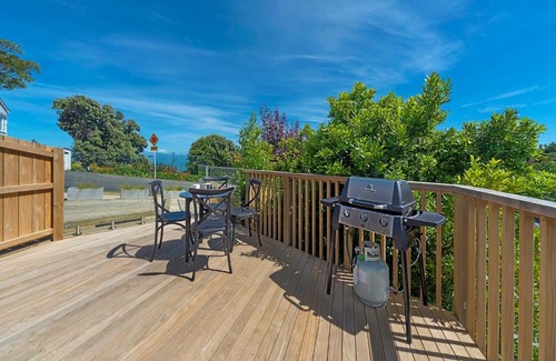 Britannia Heights House | Tipi Haere