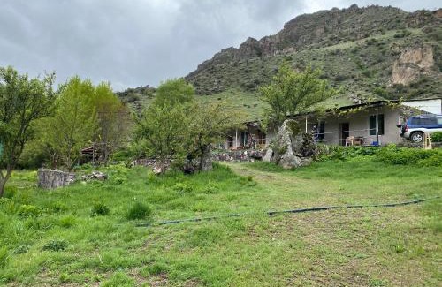 T'ba House | Tirebi Farmhouse