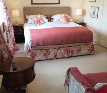 Thakeham Bed & Breakfast | Tirol House