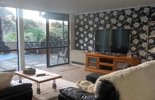 Silverstream Apartment | Tiwai Waka Retreat