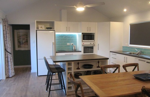 Greytown House | Tiwakawaka Haven - Greytown New Zealand