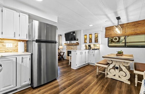 Downtown Knoxville Boat Rental | TN River Luxury 70' 4 BR Houseboat @ Volunteer Landing Marina —Boat #2 of 3