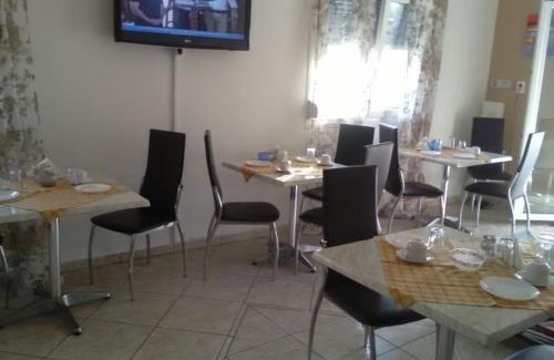 Nees Pagases Hotel | To Giouli
