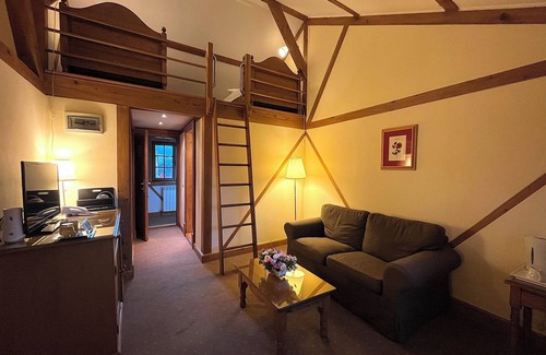 Zarnesti House | Tohanu Vechi